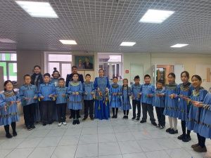 Сергей Местников провел урок государственности в Хатасской школе города Якутска