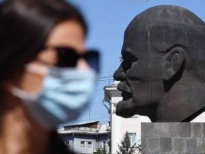 Бурятия уходит на карантин. Республика первой из регионов полностью закрывает торговлю и общепит