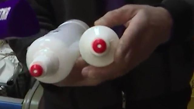 В Якутии ребенок получил ожоги от воспламенившейся бутылки с жидким розжигом