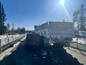 Смертельное ДТП произошло в Сунтарском районе: водитель «Нивы» погиб на трассе «Вилюй»