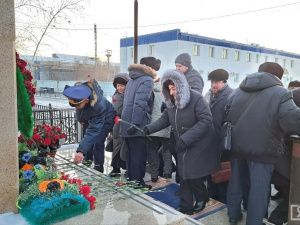 Авиаторы Якутии отметили 105-летие легендарного якутского лётчика Валерия Кузьмина