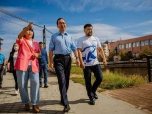 Дороги, спортшкола, Талое озеро. Айсен Николаев осмотрел строящиеся объекты Якутска