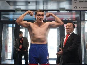 «Мясорубка» ветеранов и главное противостояние. В Бишкеке стартует чемпионат мира по мас-рестлингу