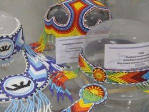 Здесь можно увидеть работы мастеров народного прикладного искусства