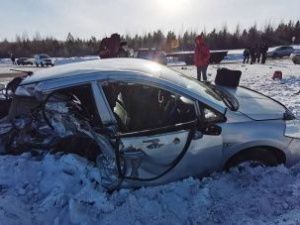 В Нерюнгринском районе столкнулись две машины. Погиб человек