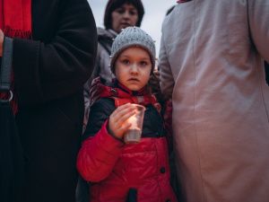 Айсен Николаев принял участие в патриотической акции «Свеча памяти»	