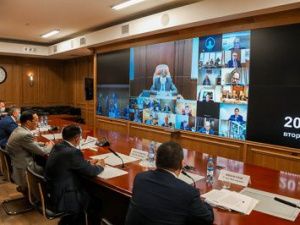 Айсен Николаев принял участие в совещании по вопросу исполнения поручений Президента РФ по поддержке транспортной отрасли