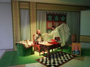 В Якутске открыли выставку Александра Гоголева — Сатал «Күн аптаах ситимэ»