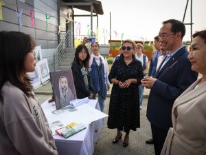 Глава Якутии поздравил воспитанников Нюрбинского межулусного комплексного центра помощи семьям и детям с новым учебным годом 