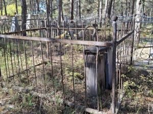 На кладбищах Якутска будут уменьшать размеры оградок