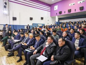 В селе Хатассы в Якутии приняли отчет правительства по итогам работы за 2023 год