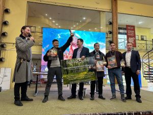 «ДАРХАН УУС» приглашает настоящих ценителей якутского клинка