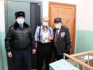 В День ветерана уголовно-исполнительной системы сотрудники УФСИН поздравили ветеранов