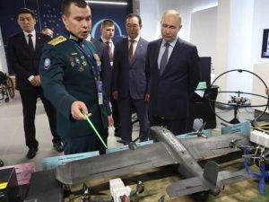Президент России встретился с резидентами ТОР «Патриотическая» и оставил пожелание операторам БПЛА Якутии