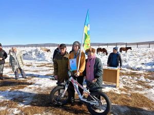 Состязания по якутской рыбалке «куйуур» прошли в Амгинском районе