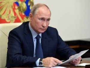 Путин подписал указ о единовременной выплате пенсионерам 10 тысяч рублей