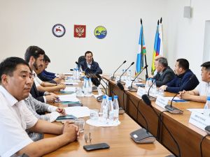 Айсен Николаев поручил восстановить балаган Гавриила Иосифовича Чиряева в селе Сыдыбыл Вилюйского района