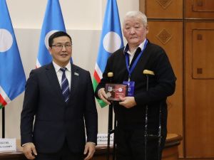 Работникам спортивной отрасли Якутии вручили государственные награды