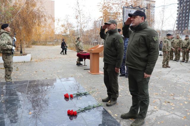 В День образования ОМОН «Бизон» в Якутске вручили награды отличившимся бойцам