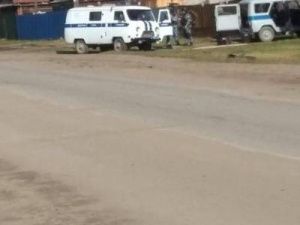 В пригороде Якутска мужчина устроил стрельбу