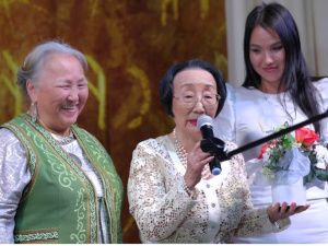 В Общественной палате Якутии открылась фотовыставка «Готов к Победам!»