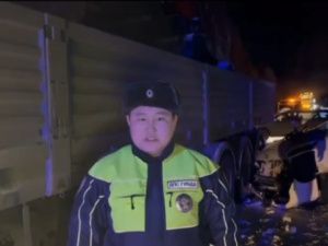 Смертельное ДТП на трассе «Вилюй»: водитель "Toyota Voxy" погиб после столкновения с грузовиком