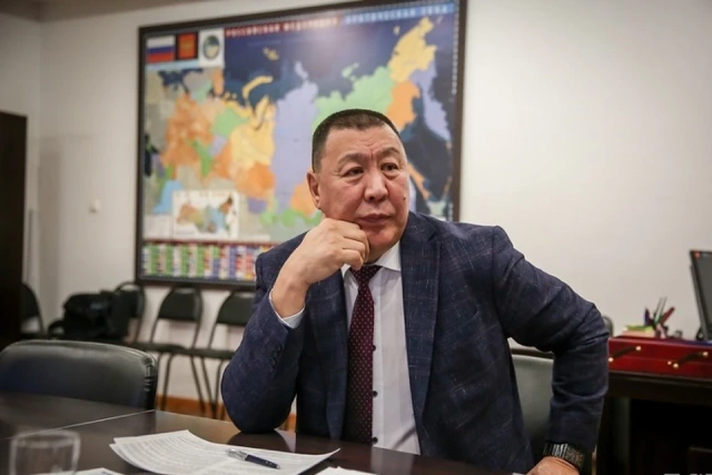 Экс-спикер Якутской гордумы стал основным совладельцем гостиницы «Лена»