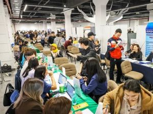 В Якутии стартовал региональный этап Всероссийской ярмарки трудоустройства «Работа России. Время возможностей»