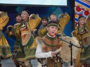 В Якутске начался фестиваль-конкурс песенного творчества КМНС