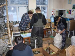 В Ленске осужденные к принудительным работам оказывают помощь участникам СВО