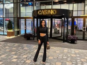 Подробности ареста имущества Гульнары Уваровой