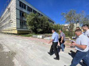 В Якутске проверяют ход капремонта школ по федеральной программе