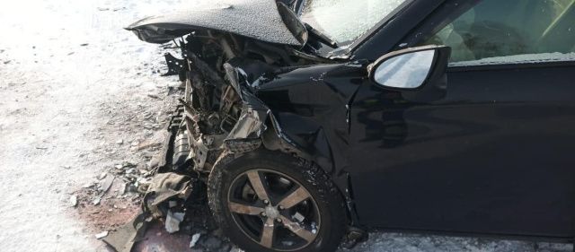 Двое человек пострадали при столкновении иномарок в Чурапчинском районе Якутии