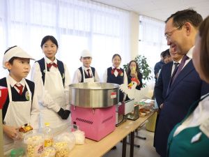 В селе Бясь-Кюёль Якутии в День учителя открыли новую школу