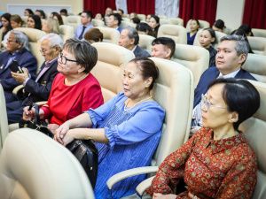 Кирилл Бычков поздравил с 15-летием Росреестра