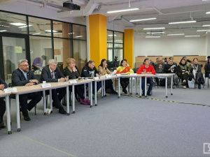 На площадке Гражданского форума в Якутске обсудили вопросы патриотического воспитания молодёжи