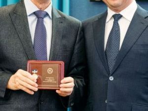 Советник генерального директора ЖДЯ Шамиль Гизатулин удостоен звания Заслуженного работника народного хозяйства Республики Саха ( Якутия)