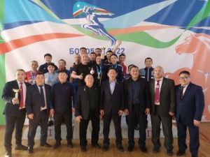 Сборная Якутска стала победителем в командном итоге чемпионата республики по гиревому спорту