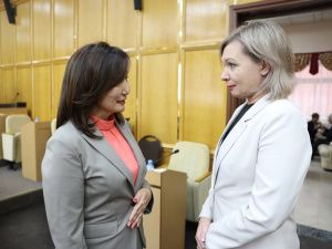 Айсен Николаев открыл первое заседание 7 созыва Госсобрания (Ил Тумэн) Якутии