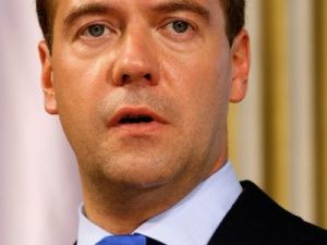 Спасет ли "Единую Россию" возможная смена лидера и названия?