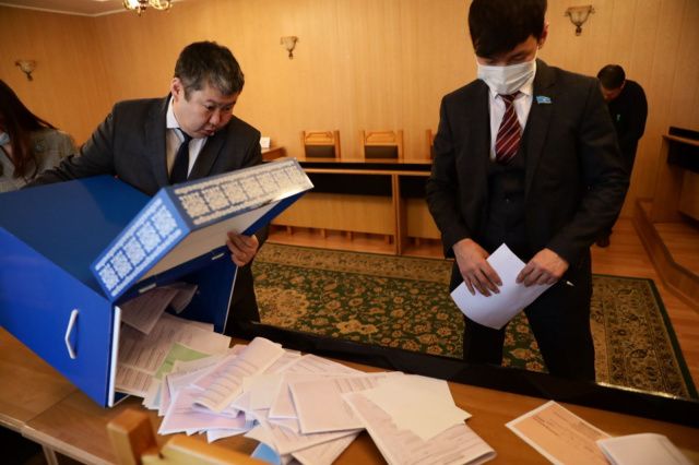 Утверждены члены Общественной палаты Якутии