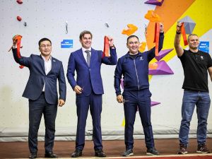 В Якутске открыт новый скалодром