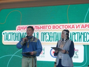 Гости Дней Дальнего Востока и Арктики на ВДНХ познакомились с деликатесами из Якутии