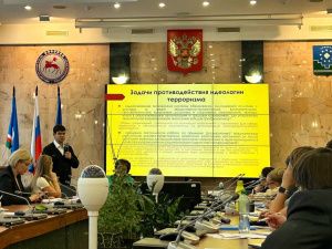 В Мирном проводятся курсы по вопросам реализации государственной национальной политики