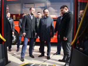 100 новых автобусов прибыли в Якутск к 100-летию республики