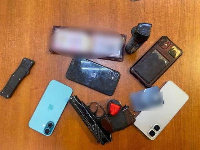 Угрожали и отбирали деньги: в Якутске задержаны четверо подозреваемых в разбоях