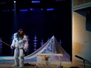 Актера нокаутировали на репетиции спектакля «Чучуна»