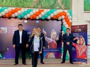 Олимпийская чемпионка Лилия Ахаимова провела мастер-класс для юных гимнастов Якутска