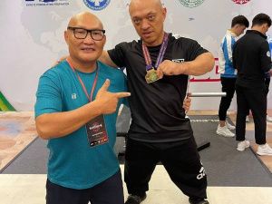 Владимир Балынец становится чемпионом Азии с мировым рекордом!