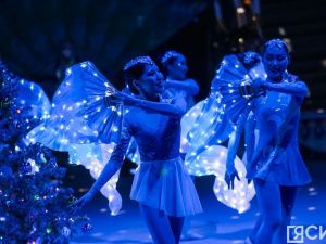 10 лучших школьников по итогам 2024 года наградили на Елке главы Якутии